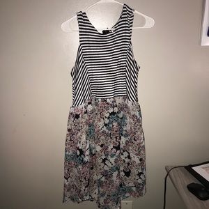 Flowy floral dress with stripes